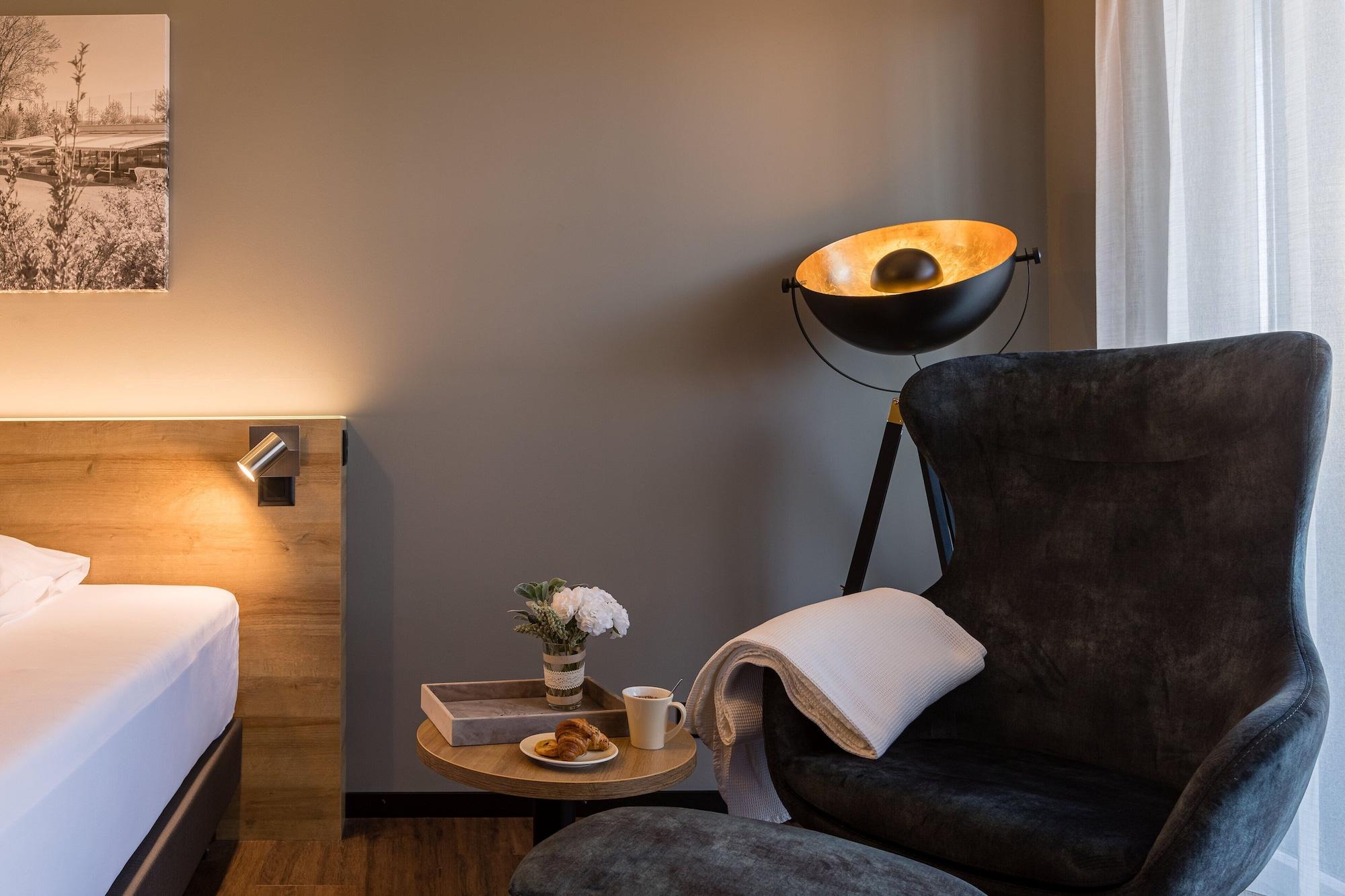 Aarau West Swiss Quality Hotel Oberentfelden Екстериор снимка