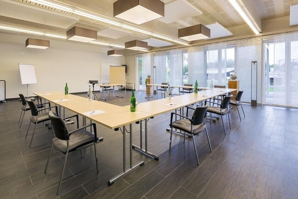 Aarau West Swiss Quality Hotel Oberentfelden Екстериор снимка